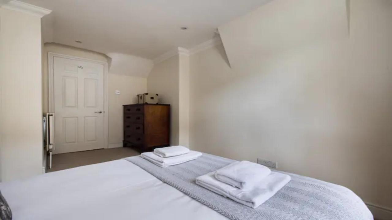 The West Kensington Apartments Londra Cameră foto